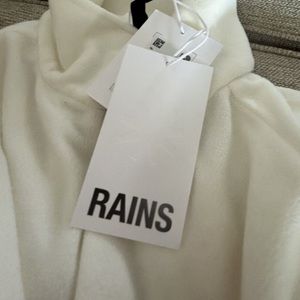 RAINS NWT